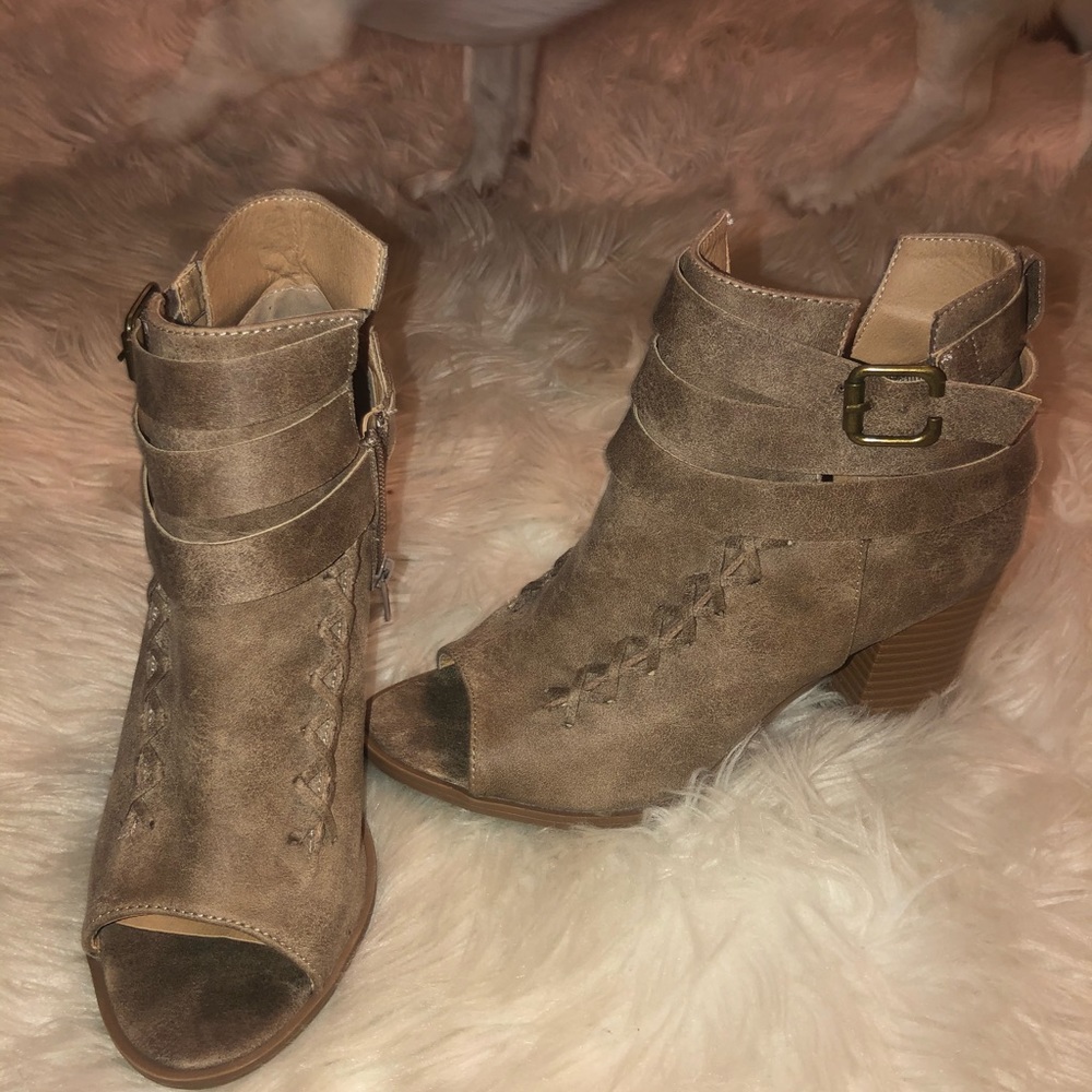 Brown Booties - Picture 4 of 6
